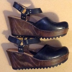 B.O.C. By Born Black Leather Clogs size. 8